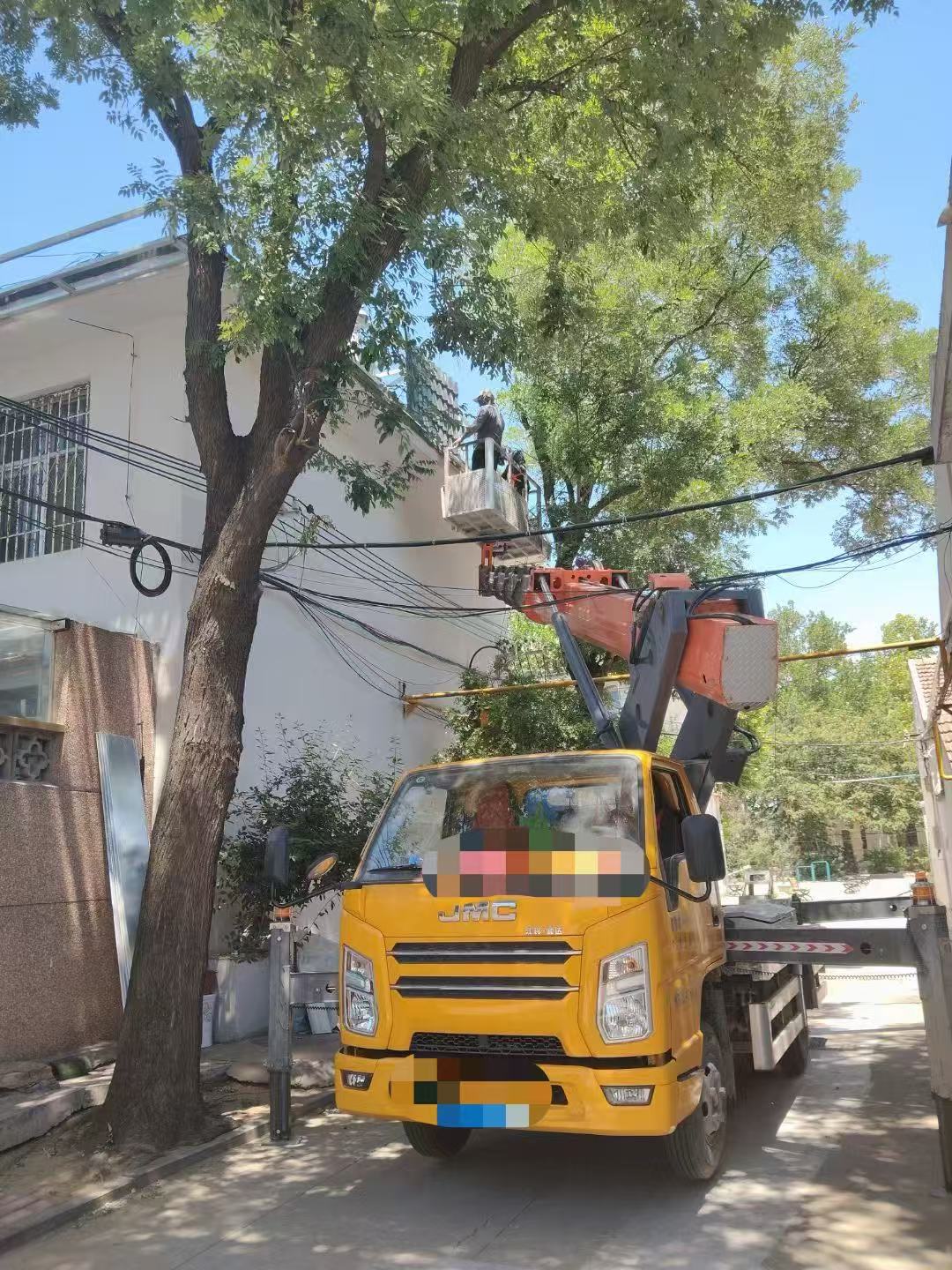 中山市高空作业车能吊装重物吗？最大承载多少公斤？